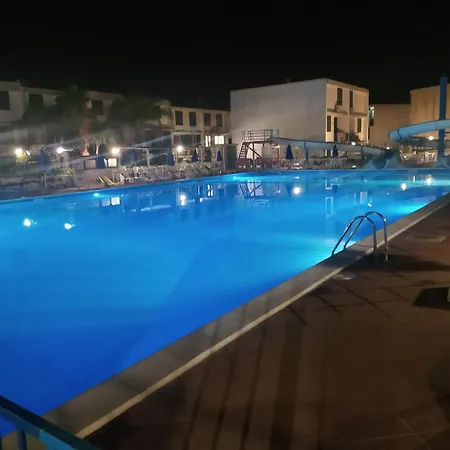 Perla Sikula Etna Pool