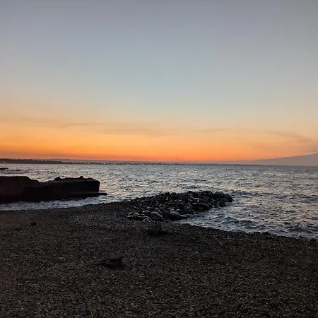 La Perla Sicula Etna Pool Апартаменты